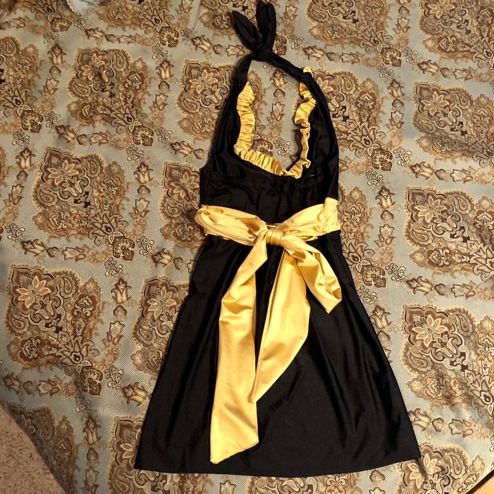 Black & gold satiny dress size XS